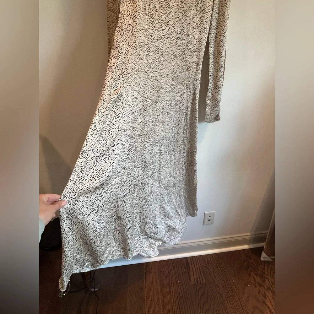 Zara beige and black Mock Neck Sheath Dress - Picture 8 of 10